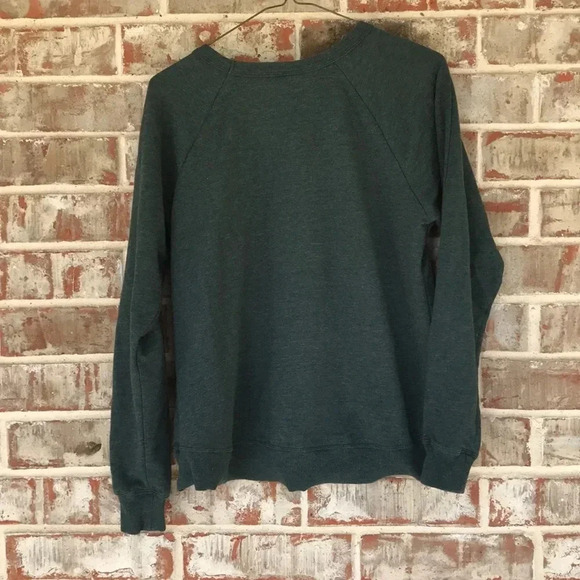 Modern Lux Green Graphic Cropped Bear Sweatshirt - Picture 4 of 8
